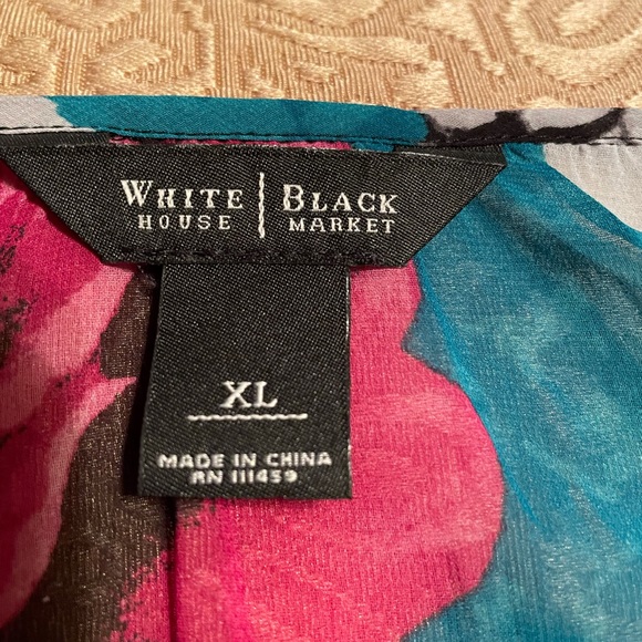 Beautiful Blouse. Like new condition! - Picture 4 of 6